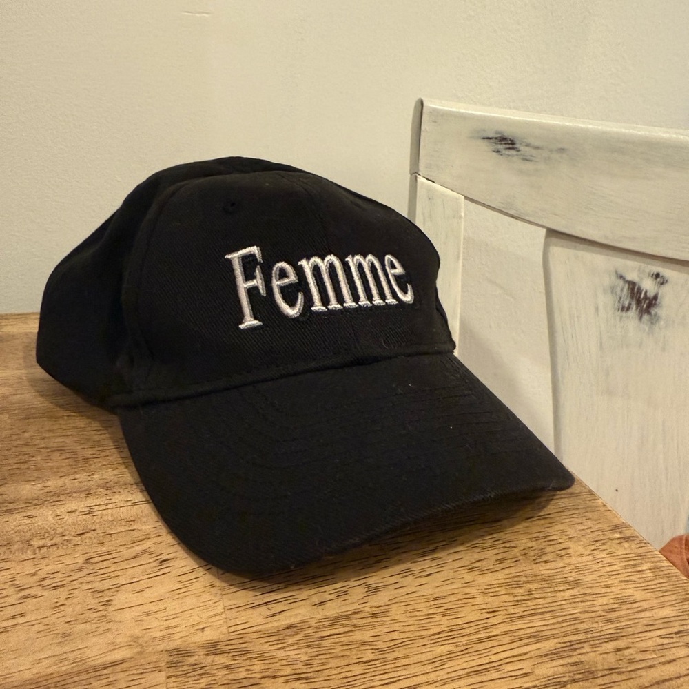 BALENCIAGA Black Femme Cap
